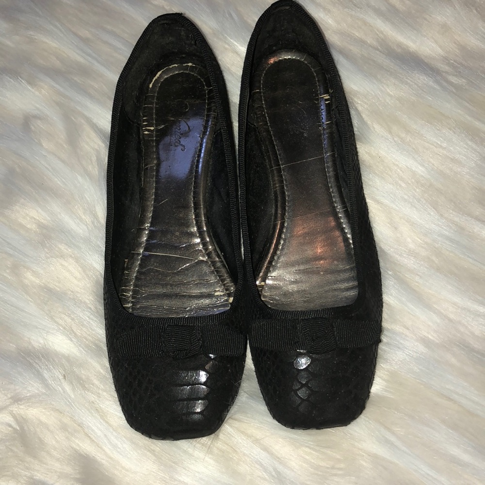 Black flats